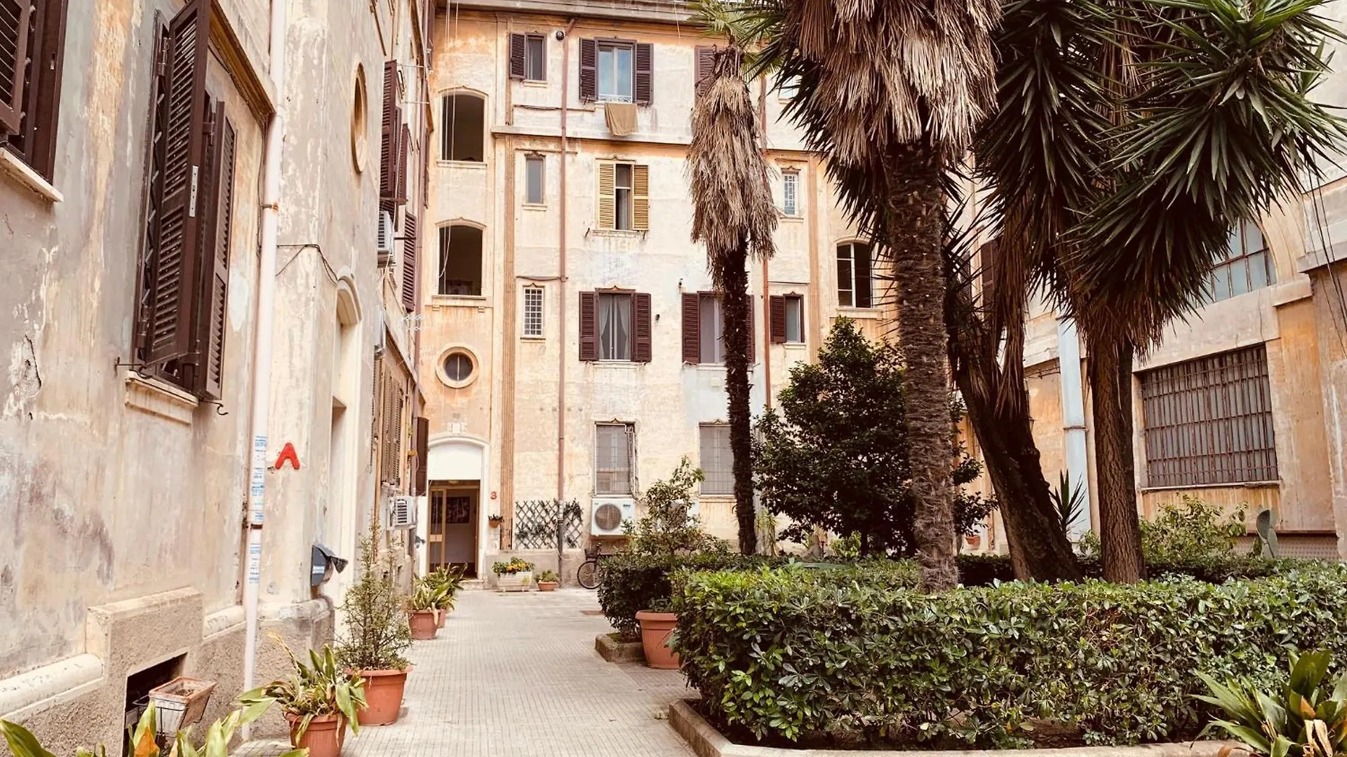 Apartment Cozy Home In Authentic Neighborhood Rome Italy